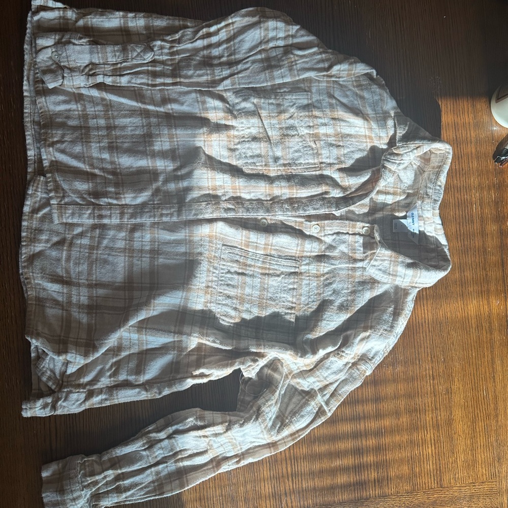 Old navy size large boyfriend fit flannel, NWOT, never worn